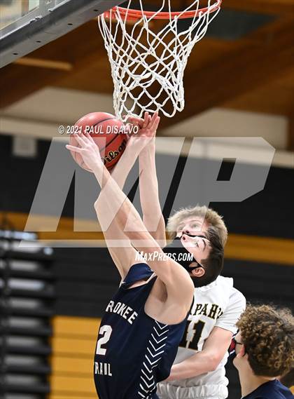 Thumbnail 2 in Cherokee Trail @ Arapahoe photogallery.