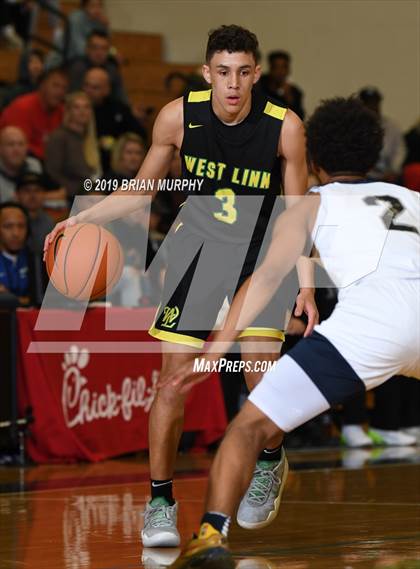 Thumbnail 1 in Norcross vs. West Linn (Les Schwab Invitational) photogallery.