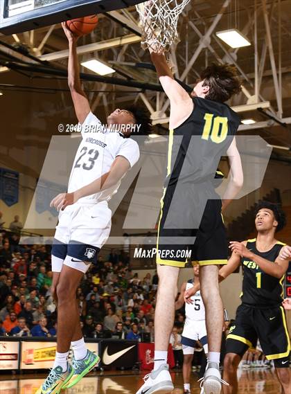 Thumbnail 2 in Norcross vs. West Linn (Les Schwab Invitational) photogallery.