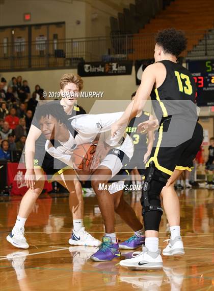 Thumbnail 3 in Norcross vs. West Linn (Les Schwab Invitational) photogallery.