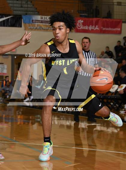 Thumbnail 3 in Norcross vs. West Linn (Les Schwab Invitational) photogallery.