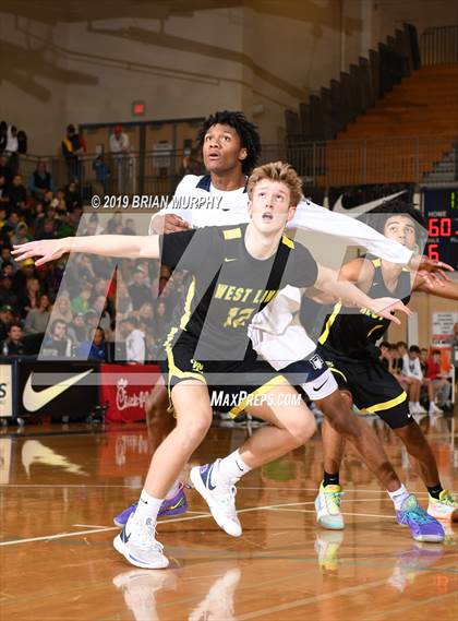 Thumbnail 2 in Norcross vs. West Linn (Les Schwab Invitational) photogallery.