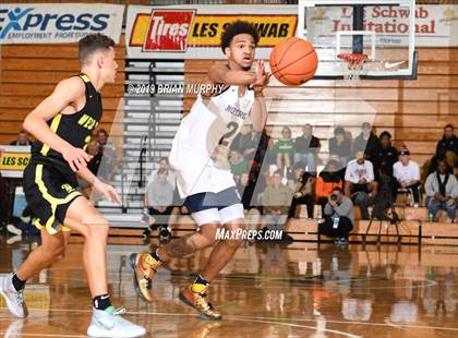 Thumbnail 2 in Norcross vs. West Linn (Les Schwab Invitational) photogallery.