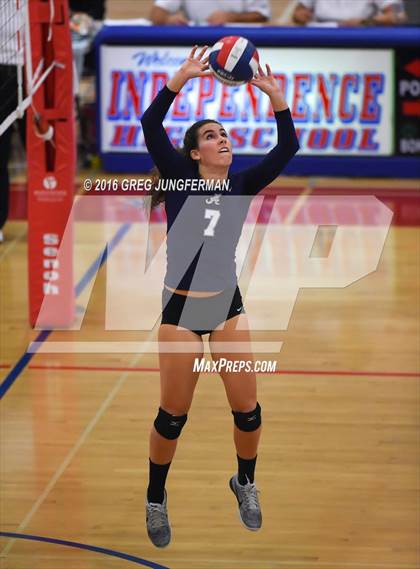 Thumbnail 3 in Burlingame vs. Aptos (CIF CCS D3 Final) photogallery.