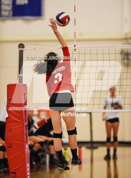 Thumbnail 2 in Burlingame vs. Aptos (CIF CCS D3 Final) photogallery.