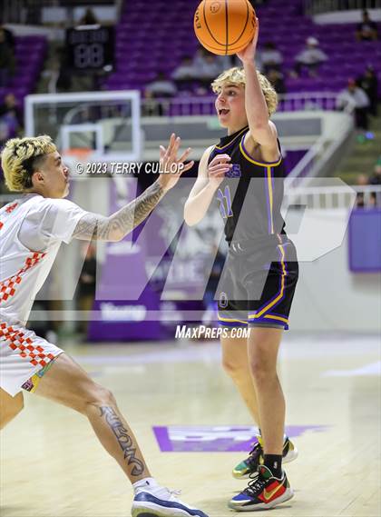 Thumbnail 2 in Timpview vs. Orem (UHSAA 5A Semifinal) photogallery.