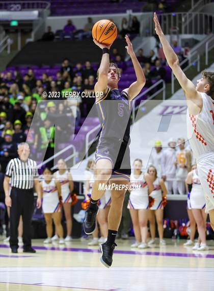 Thumbnail 2 in Timpview vs. Orem (UHSAA 5A Semifinal) photogallery.