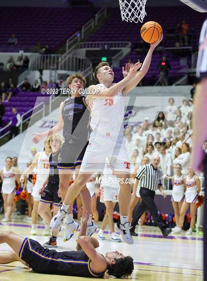 Thumbnail 1 in Timpview vs. Orem (UHSAA 5A Semifinal) photogallery.
