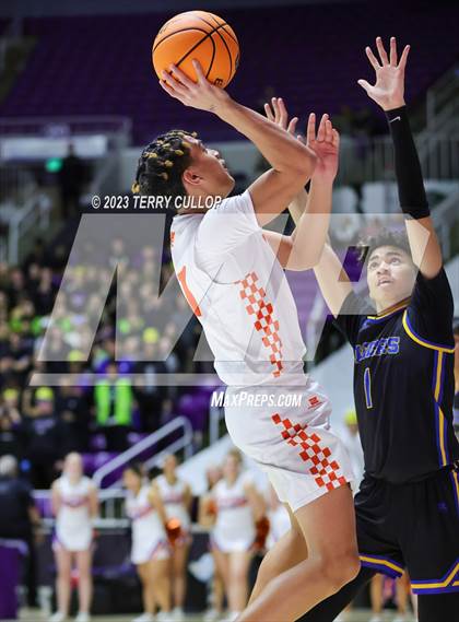 Thumbnail 3 in Timpview vs. Orem (UHSAA 5A Semifinal) photogallery.