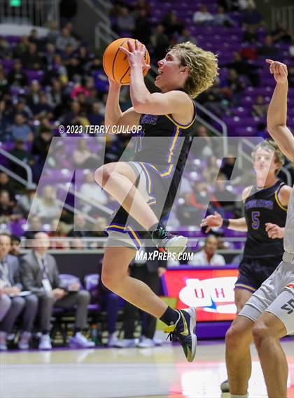 Thumbnail 3 in Timpview vs. Orem (UHSAA 5A Semifinal) photogallery.