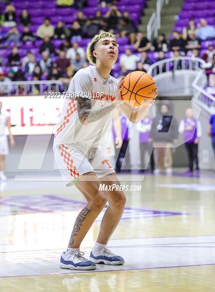 Thumbnail 1 in Timpview vs. Orem (UHSAA 5A Semifinal) photogallery.
