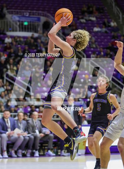 Thumbnail 3 in Timpview vs. Orem (UHSAA 5A Semifinal) photogallery.