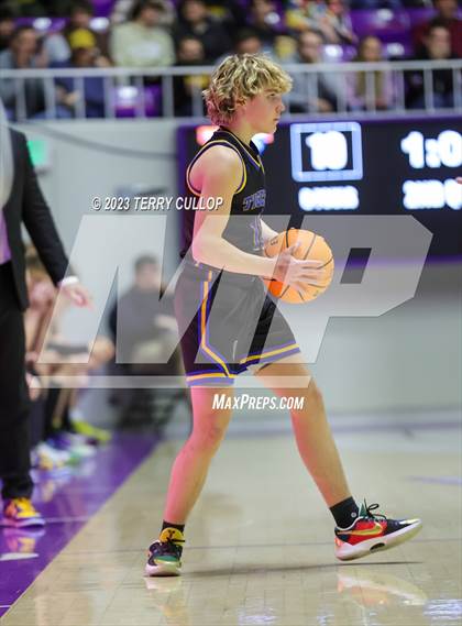 Thumbnail 2 in Timpview vs. Orem (UHSAA 5A Semifinal) photogallery.