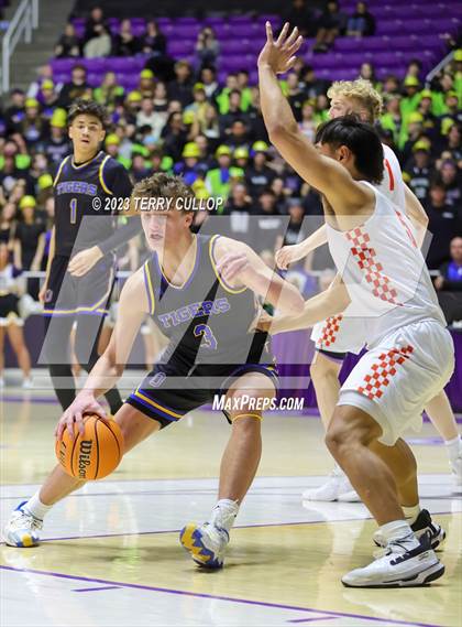 Thumbnail 2 in Timpview vs. Orem (UHSAA 5A Semifinal) photogallery.