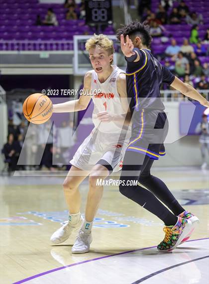 Thumbnail 2 in Timpview vs. Orem (UHSAA 5A Semifinal) photogallery.