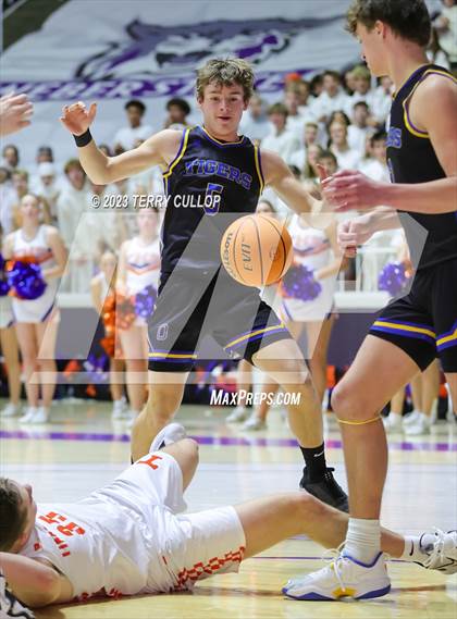 Thumbnail 2 in Timpview vs. Orem (UHSAA 5A Semifinal) photogallery.