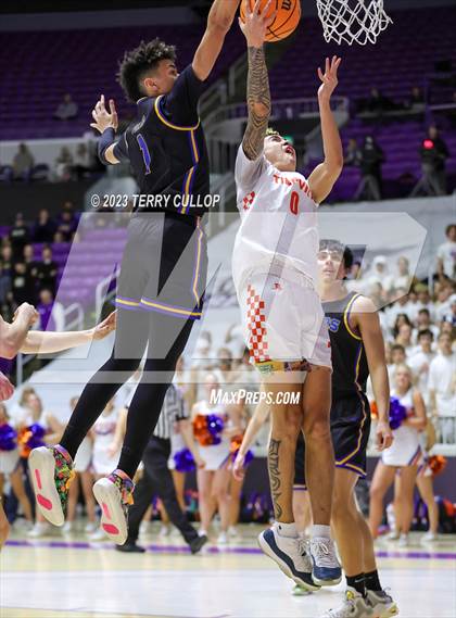 Thumbnail 3 in Timpview vs. Orem (UHSAA 5A Semifinal) photogallery.