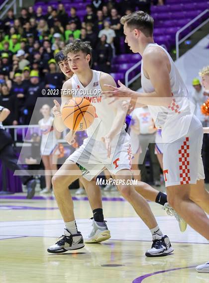 Thumbnail 1 in Timpview vs. Orem (UHSAA 5A Semifinal) photogallery.