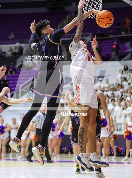 Thumbnail 3 in Timpview vs. Orem (UHSAA 5A Semifinal) photogallery.