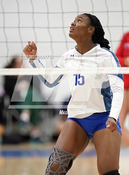 Thumbnail 1 in Forest Park vs. Mount Vernon photogallery.