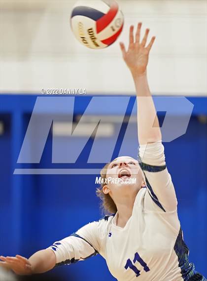 Thumbnail 3 in Forest Park vs. Mount Vernon photogallery.