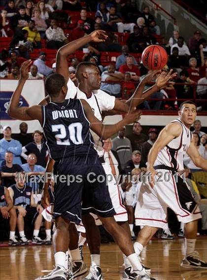 Thumbnail 2 in South Central vs. Huss (NCHSAA 3A Final) photogallery.
