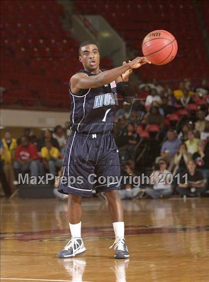 Thumbnail 3 in South Central vs. Huss (NCHSAA 3A Final) photogallery.
