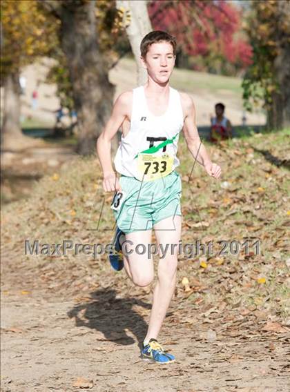 Thumbnail 1 in CIF State Cross Country Championships (Boys Division IV) photogallery.