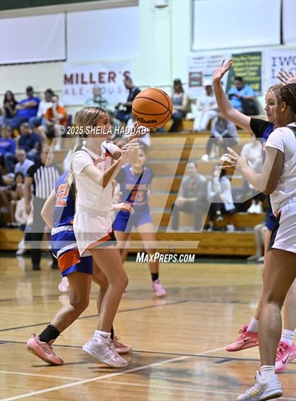 Thumbnail 3 in JV: Osceola @ Seminole photogallery.