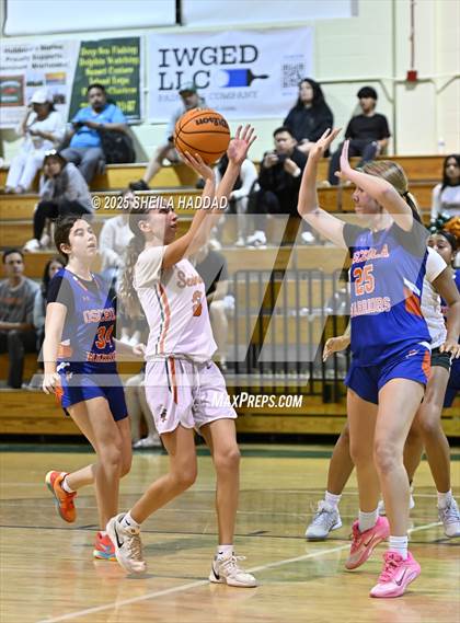 Thumbnail 2 in JV: Osceola @ Seminole photogallery.