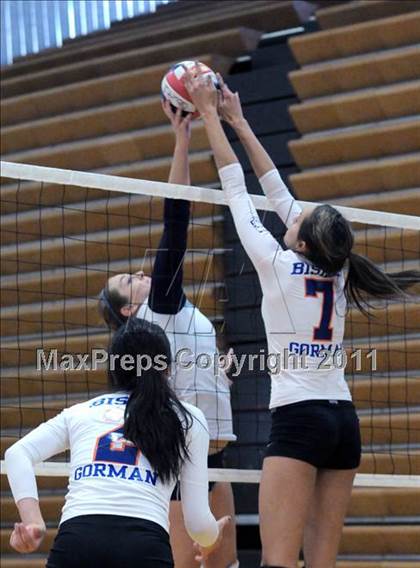 Thumbnail 1 in Bishop Gorman vs. Northview (2010 Durango Fall Classic) photogallery.