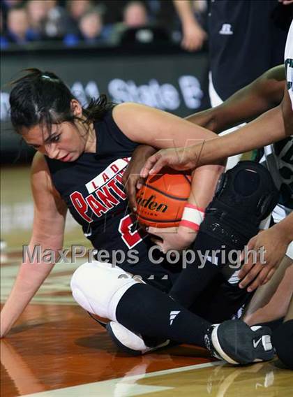 Thumbnail 1 in Neches vs. Whitharral (UIL 1A Final) photogallery.