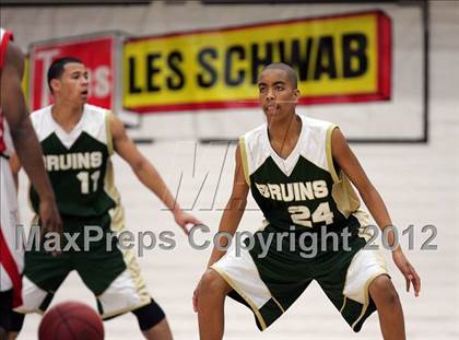 Thumbnail 3 in Salesian vs. St. Patrick/St. Vincent (CIF NCS D4 Final) photogallery.