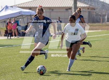 Thumbnail 2 in Smithson Valley vs. Harlingen South (UIL Regional IV 5A D1 Soccer Semifinals) photogallery.