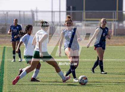 Thumbnail 2 in Smithson Valley vs. Harlingen South (UIL Regional IV 5A D1 Soccer Semifinals) photogallery.