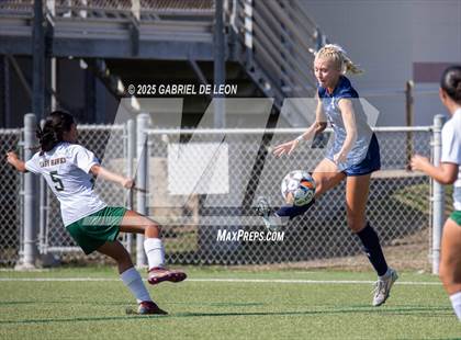 Thumbnail 3 in Smithson Valley vs. Harlingen South (UIL Regional IV 5A D1 Soccer Semifinals) photogallery.
