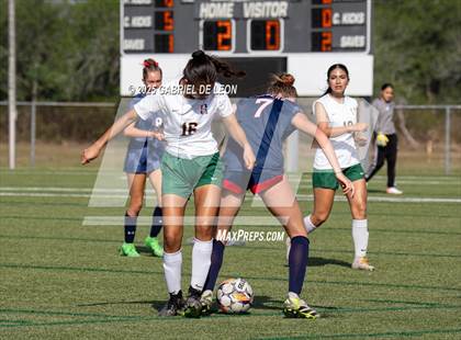 Thumbnail 2 in Smithson Valley vs. Harlingen South (UIL Regional IV 5A D1 Soccer Semifinals) photogallery.