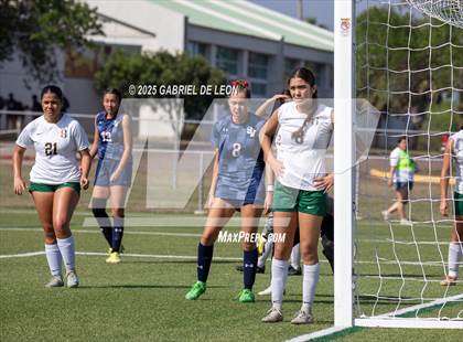 Thumbnail 1 in Smithson Valley vs. Harlingen South (UIL Regional IV 5A D1 Soccer Semifinals) photogallery.