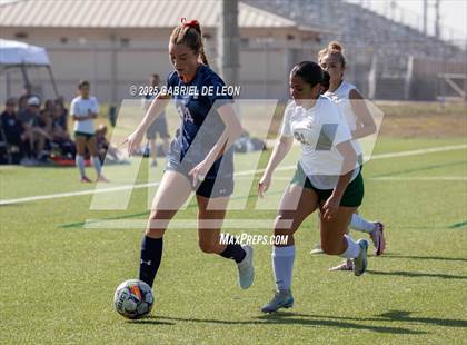 Thumbnail 1 in Smithson Valley vs. Harlingen South (UIL Regional IV 5A D1 Soccer Semifinals) photogallery.