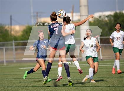 Thumbnail 3 in Smithson Valley vs. Harlingen South (UIL Regional IV 5A D1 Soccer Semifinals) photogallery.