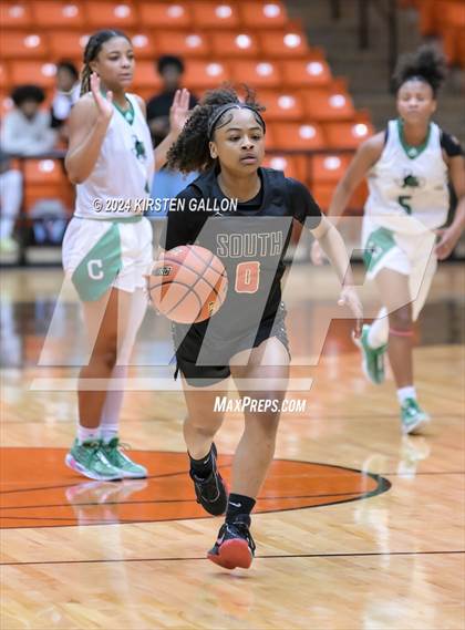 Thumbnail 3 in South Grand Prairie vs. Southlake Carroll (UIL Basketball 6A Area) photogallery.