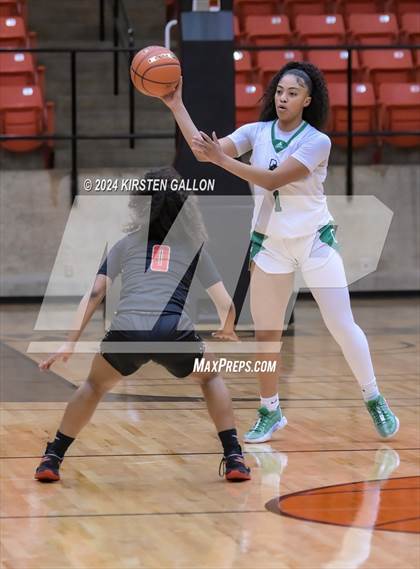 Thumbnail 3 in South Grand Prairie vs. Southlake Carroll (UIL Basketball 6A Area) photogallery.