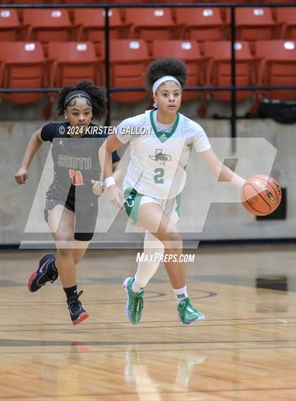 Thumbnail 1 in South Grand Prairie vs. Southlake Carroll (UIL Basketball 6A Area) photogallery.