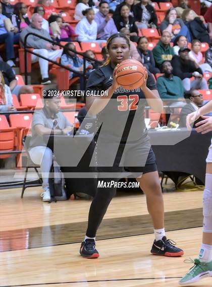 Thumbnail 1 in South Grand Prairie vs. Southlake Carroll (UIL Basketball 6A Area) photogallery.