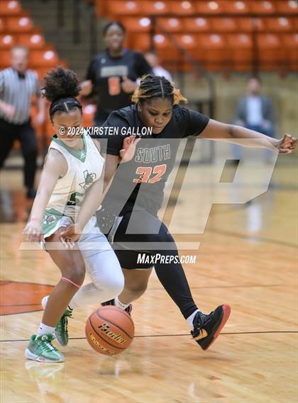 Thumbnail 3 in South Grand Prairie vs. Southlake Carroll (UIL Basketball 6A Area) photogallery.