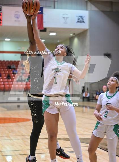 Thumbnail 1 in South Grand Prairie vs. Southlake Carroll (UIL Basketball 6A Area) photogallery.