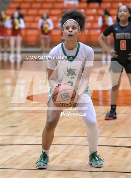 Thumbnail 1 in South Grand Prairie vs. Southlake Carroll (UIL Basketball 6A Area) photogallery.
