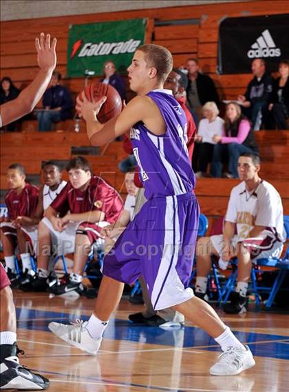 Thumbnail 2 in Alemany vs Spanish Springs (MaxPreps Holiday Classic) photogallery.