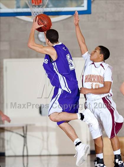 Thumbnail 3 in Alemany vs Spanish Springs (MaxPreps Holiday Classic) photogallery.