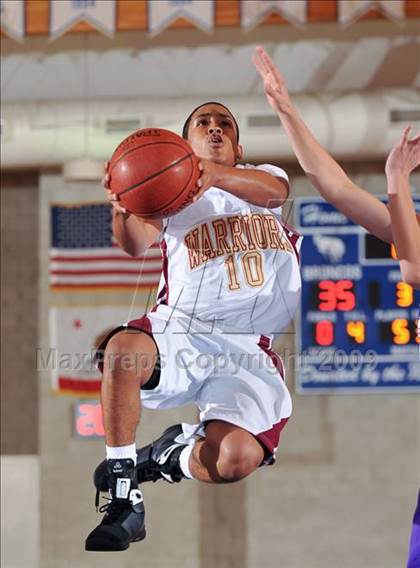 Thumbnail 1 in Alemany vs Spanish Springs (MaxPreps Holiday Classic) photogallery.